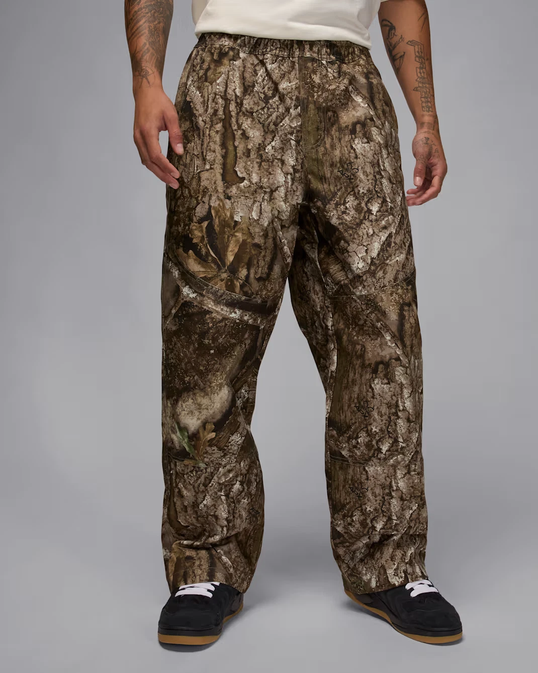 Air Jordan Brooklyn Men's Woven Realtree Pants HV0642-222 SAize M NWT
Opens in a new window or tab