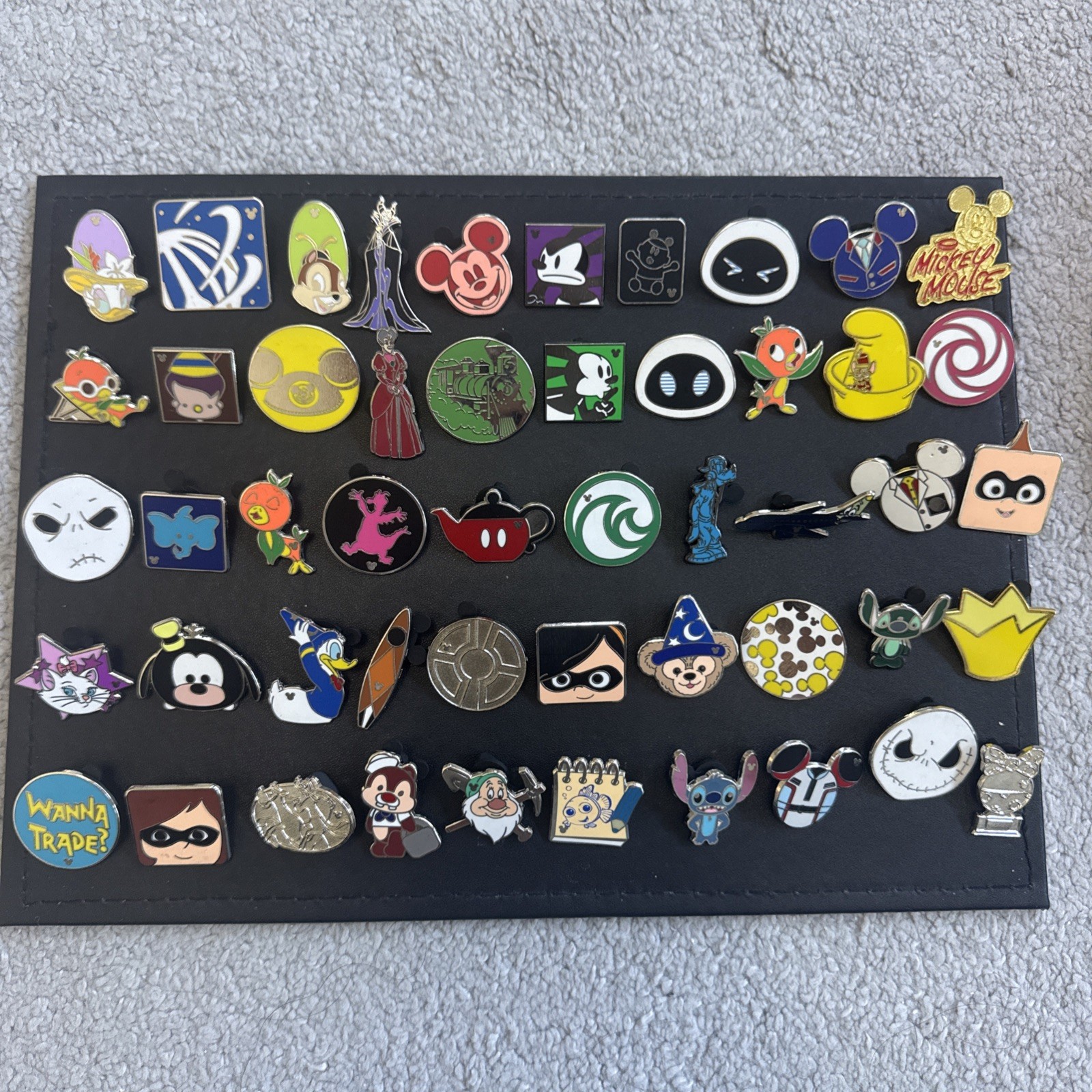 Disney Trading Pins X 50 Assorted Characters UK SELLER For American Parks