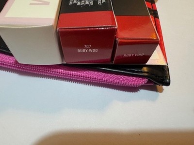 MAC GESCHENKTÜTEN SET RUBY WOO LIPPENSTIFT LIPPENSTIFT STROBE CREME