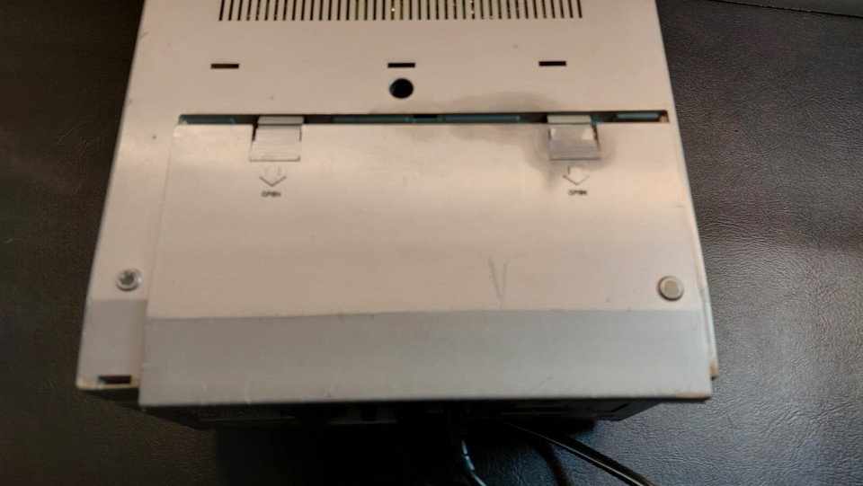 Vintage 1985 Emerson Model VR35 AC/DC Portable TV / AM/FM/PSB Retro ...