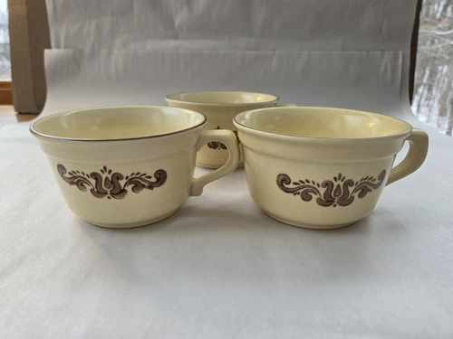 Set of 3 Vintage Pfaltzgraff Brown Tan Village Coffee Tea Mugs 6-1 Retro Pottery