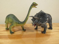 2X Vintage 1987 Plastic Triceratops and Brontosaurus Dinosaur Toy