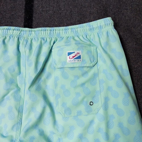 Bermies Swim Trunks Men's Size XXL Mesh Lined Shorts Blue Pineapple Stretch NWT - Picture 16 of 19