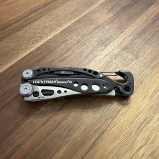 Leatherman Skeletool Black CX Carbon Fiber 154CM Plain Edge Multi Tool / Knife