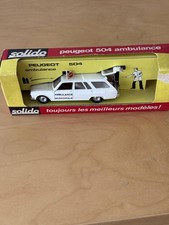 Solido Peugeot 504 Ambulance