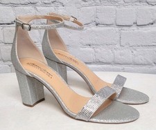 Badgley Mischka American Glamour Yani Silver Glitter 3.5" Heels Size 8.5 NIB