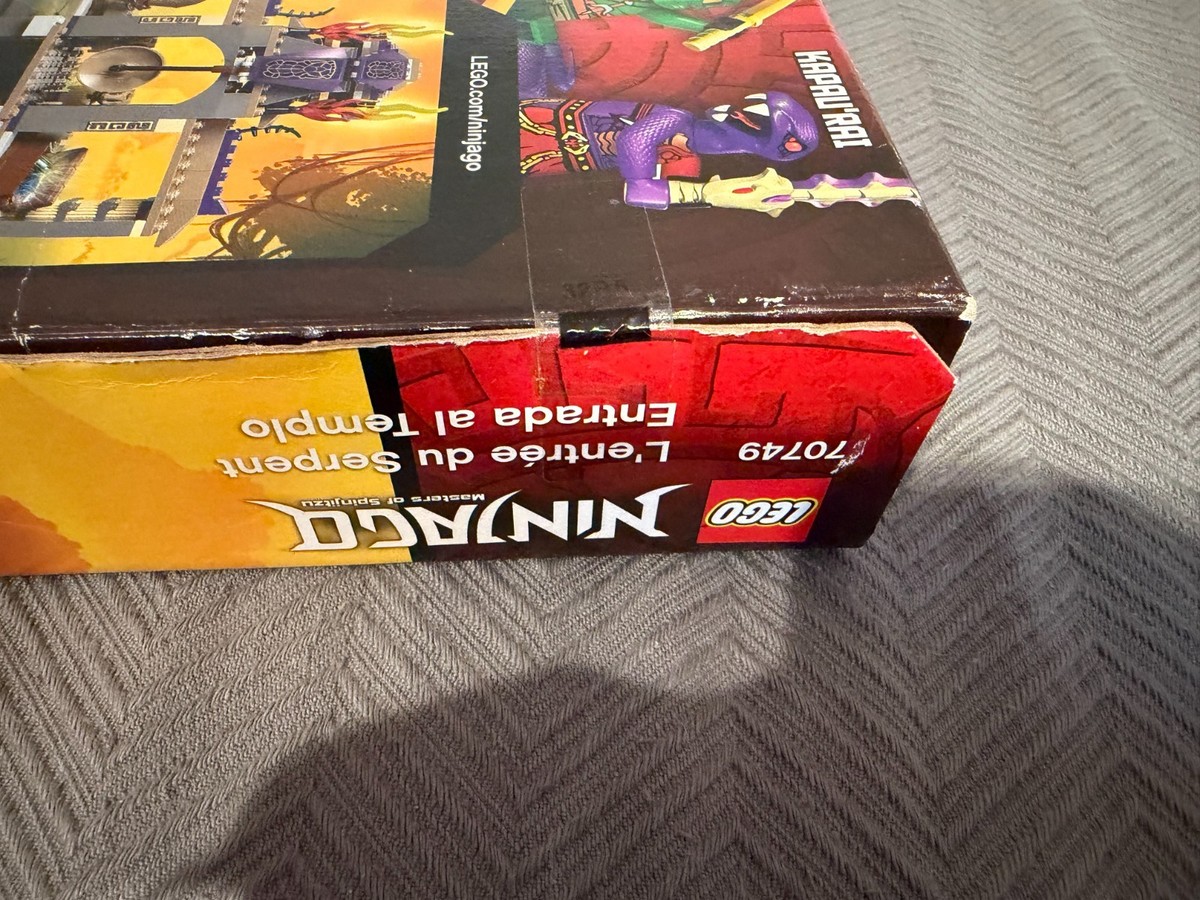 LEGO NINJAGO: Enter the Serpent (70749) NEW SEALED. 9.5/10