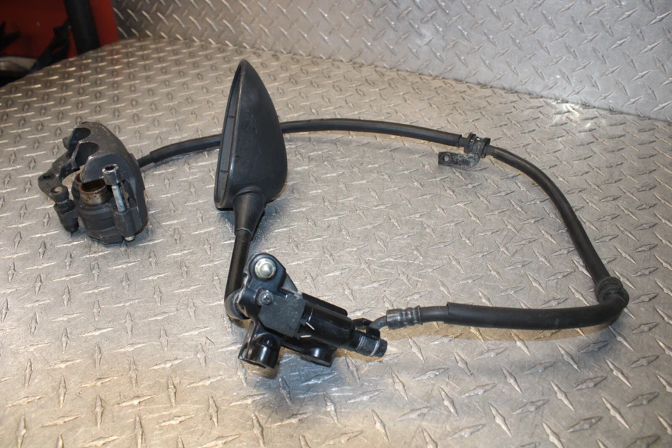 13 / 17 Honda CB500X / CB500F Front Brake Caliper Master Cylinder Hose Set - Image 3 of 4