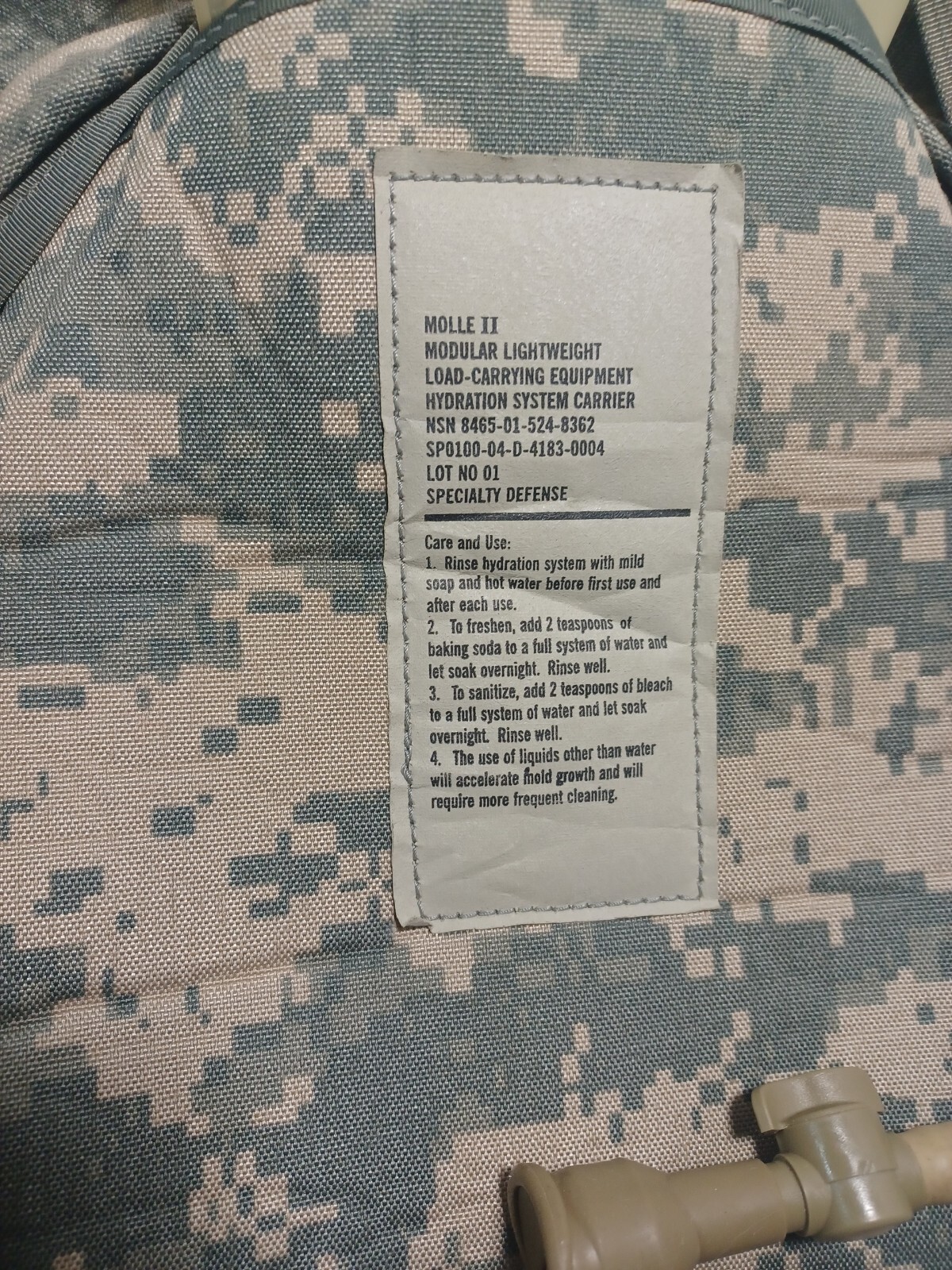 MOLLE II Modular Lightweight Hydration System Carrier Very Good