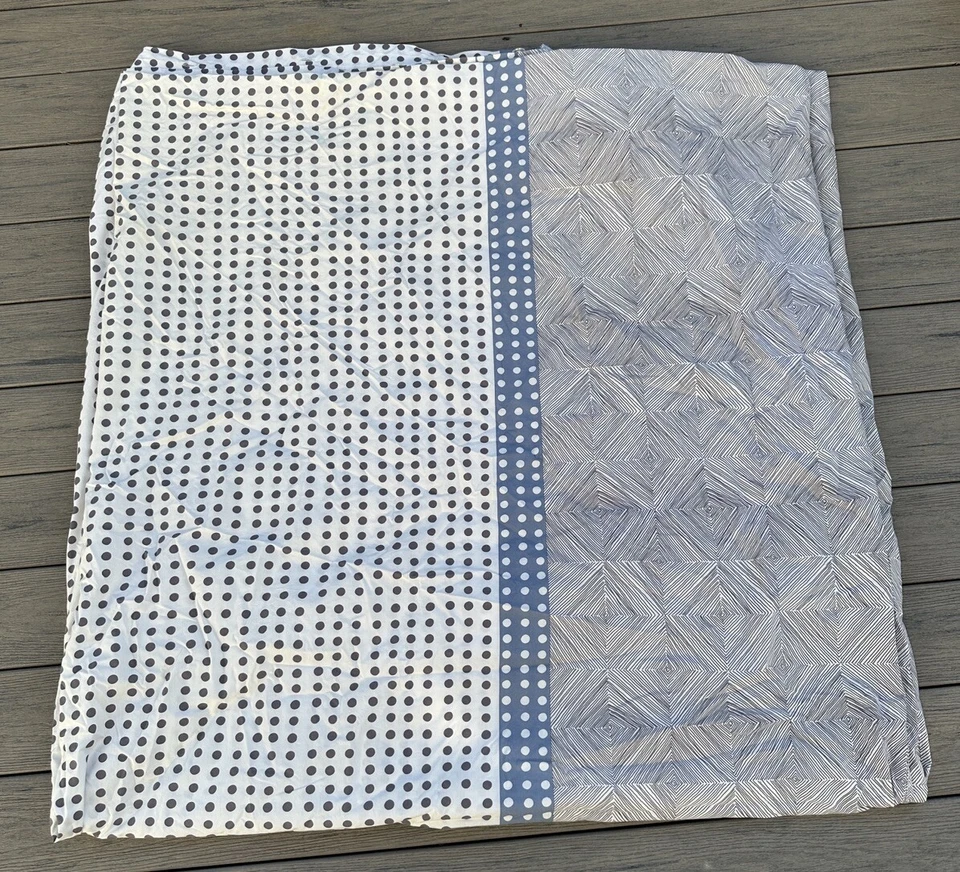 Funda nórdica Crate and Barrel Genevieve Bennett Full Queen 92 X 96 gris azul Foto 2 de 4