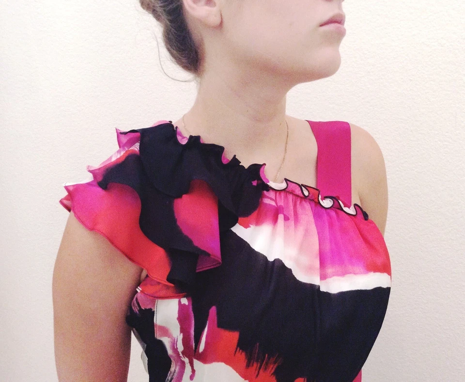 Diseñadora Anna Molinari Un Hombro Volantes Floral Cinturón Vestido EE. UU. 2-4/Italia 38 Foto 3 de 4