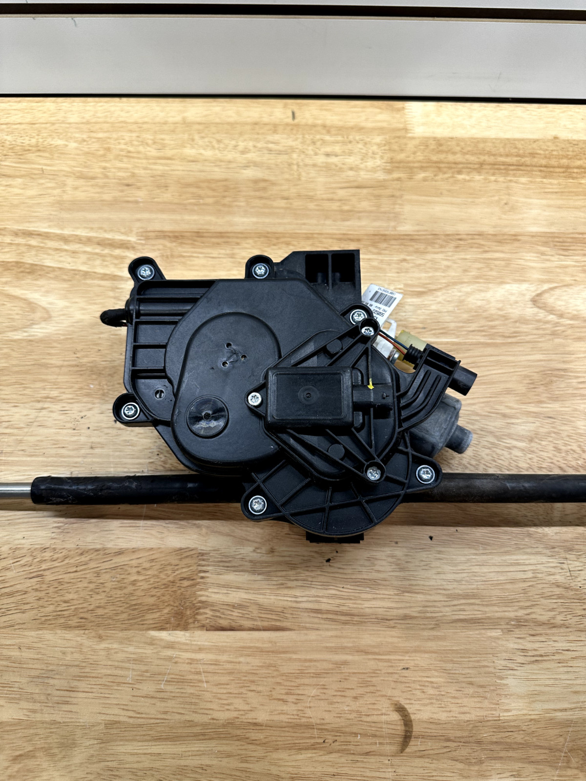 OEM 10-14 Rolls Royce Ghost Rear Left Door Soft Close Motor Actuator 51227202752