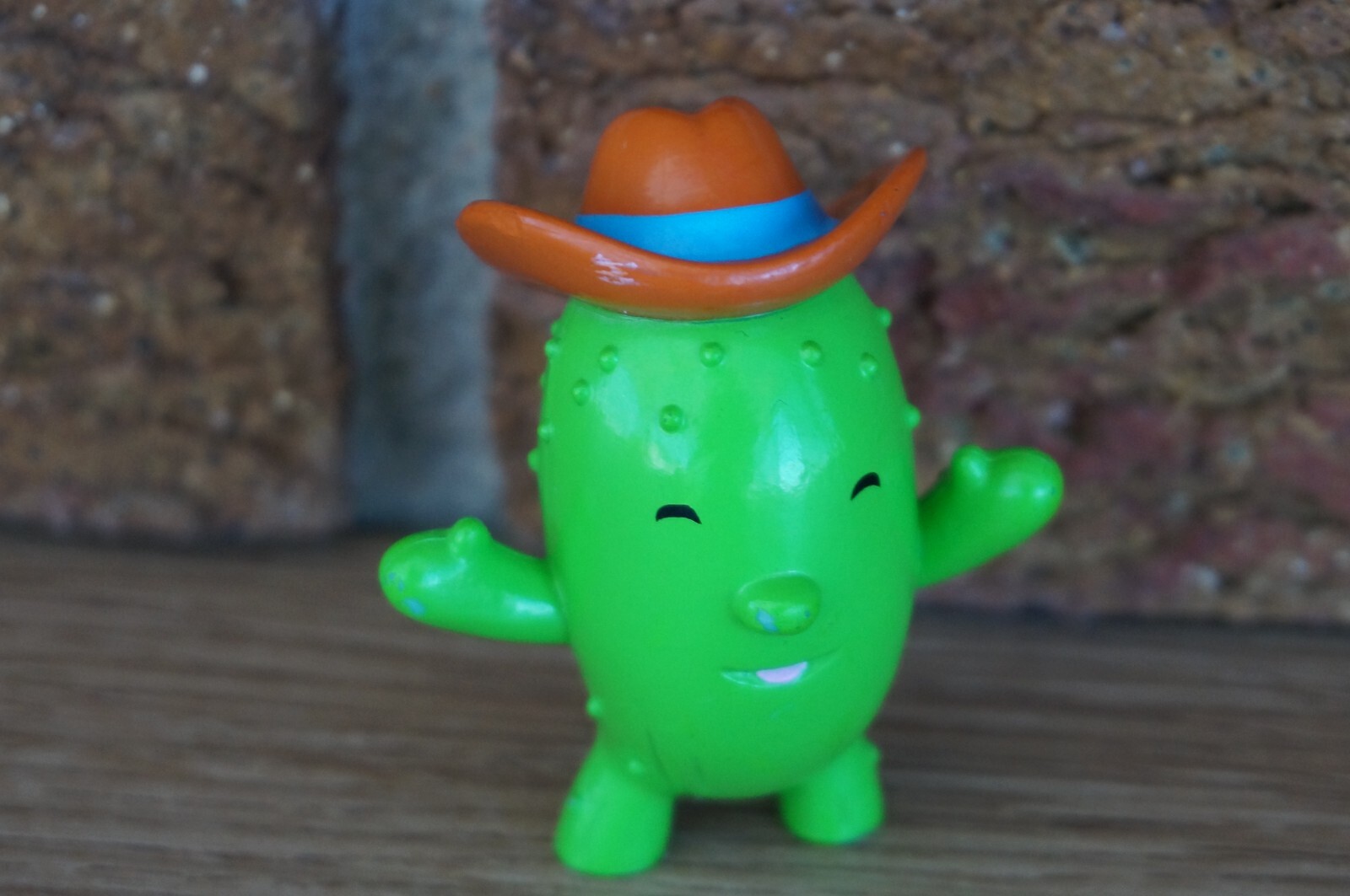 Disney Jr SHERIFF CALLIE Wild West TOBY Mini Figure Cactus Plastic Doll House 2"