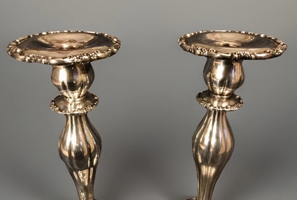 "Par de candelabros victorianos modernos plateados de placa de plata de Lunt 10,75"" C-1941" Foto 4 de 4