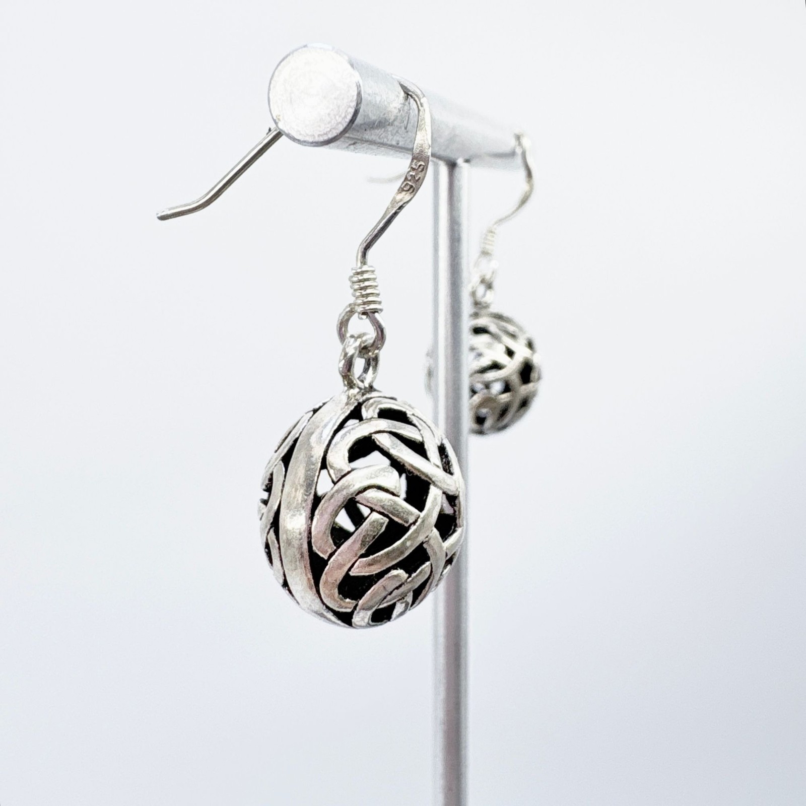 Sterling Silver 925 Interlocking Knot Design Ball… - image 2