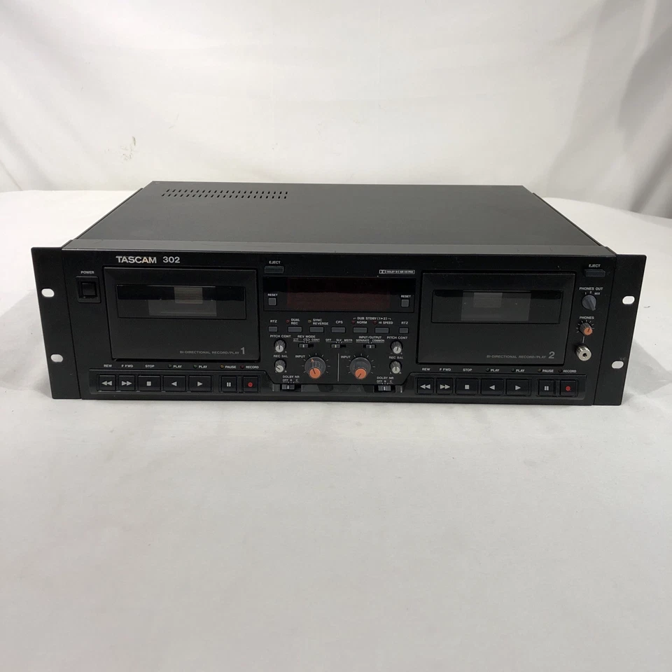 TEILE oder REPARATUR ~ Tascam 302MKII Kassetten Tape Deck ~ für TEILE oder REPARATUR