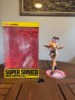 Super Sonico Bikini Waitress Ver. 1/6 Scale Figure (Max Factory)