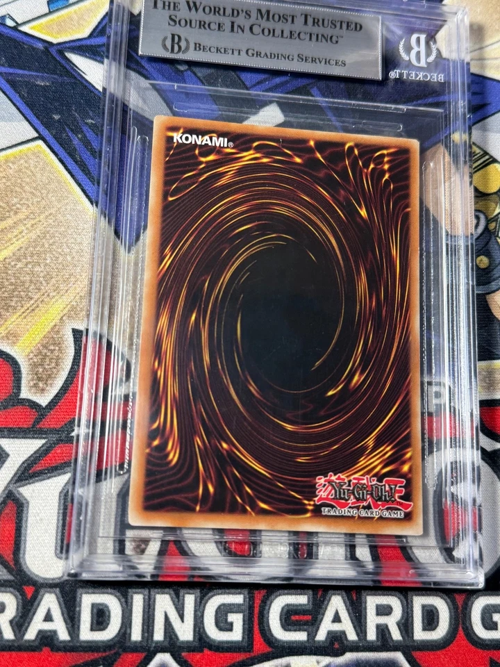 Yugioh BGS 8 Cyber Dragon CRV-EN015 1st Edition Ultimate Rare - Image 3 of 4