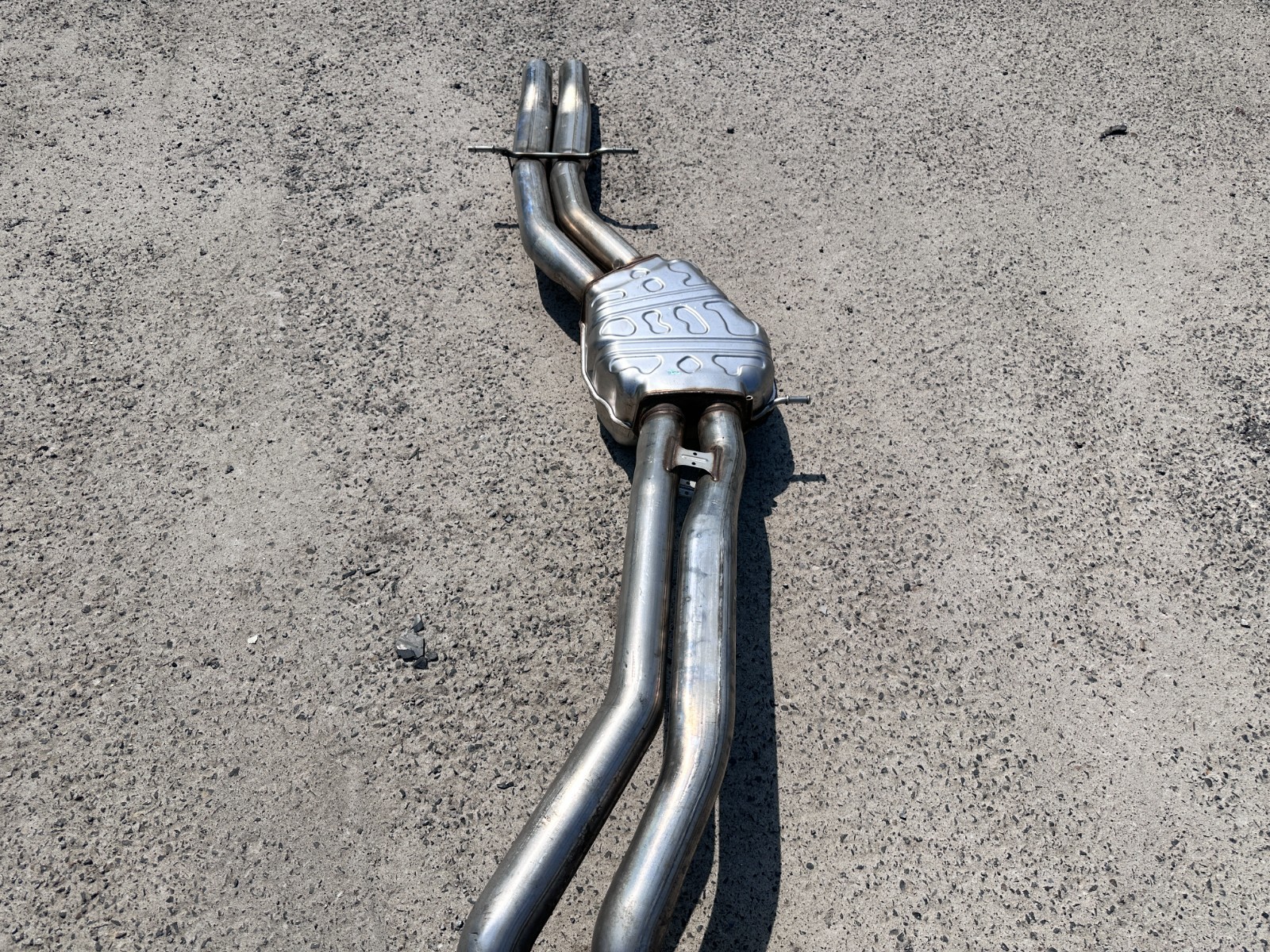 2016-2020 Bentley Bentayga exhaust muffler pipes V12 4.0L OEM 36a253411