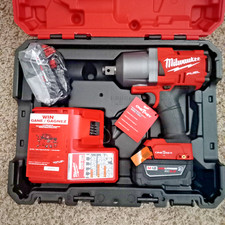 MILWAUKEE 2864-22R M18 FUEL ONE-KEY 3/4" HIGH TORQUE IMPACT WRENCH KIT