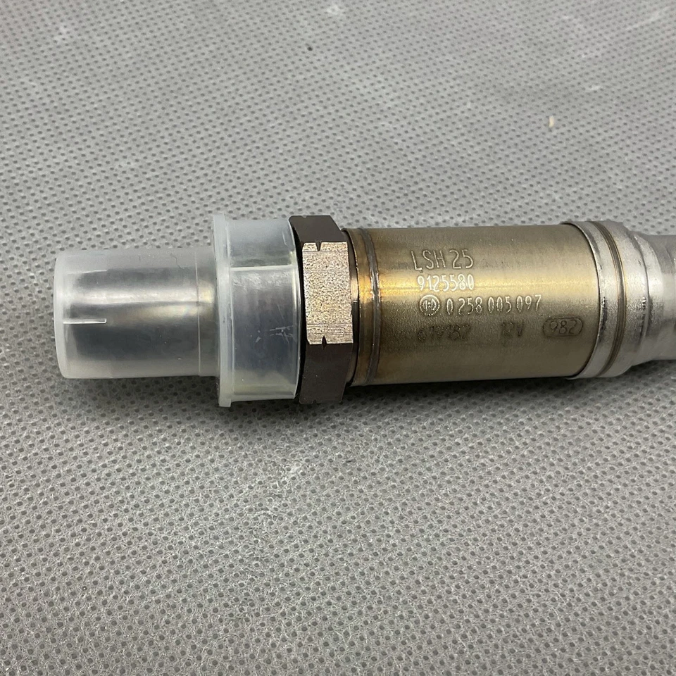 OE Bosch Oxygen Sensor O2 15097 For 1998 Volvo C70 S70 V70 2.3L Upstream - Image 3 of 4