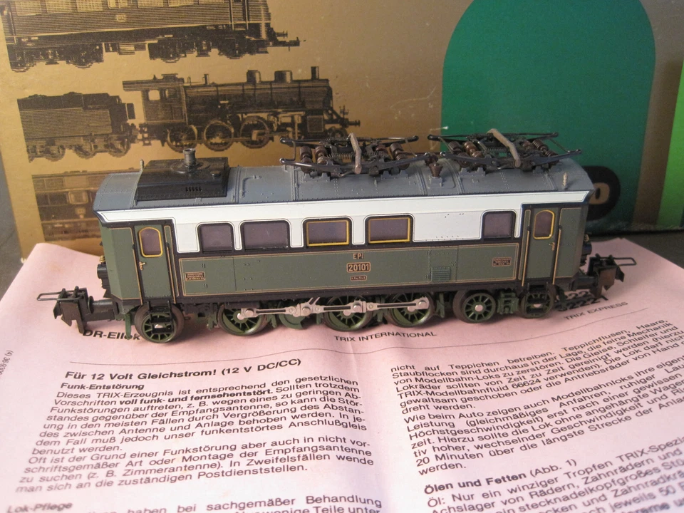 Trix Express 32220 Elok mit allen Treppen    mit der OVP funktionstüchtig - Bild 2 von 4