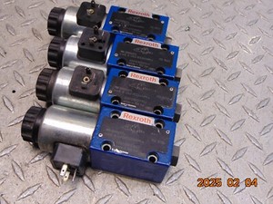 (1) Rexroth R900561274 Hydraulic Directional Control Valve
