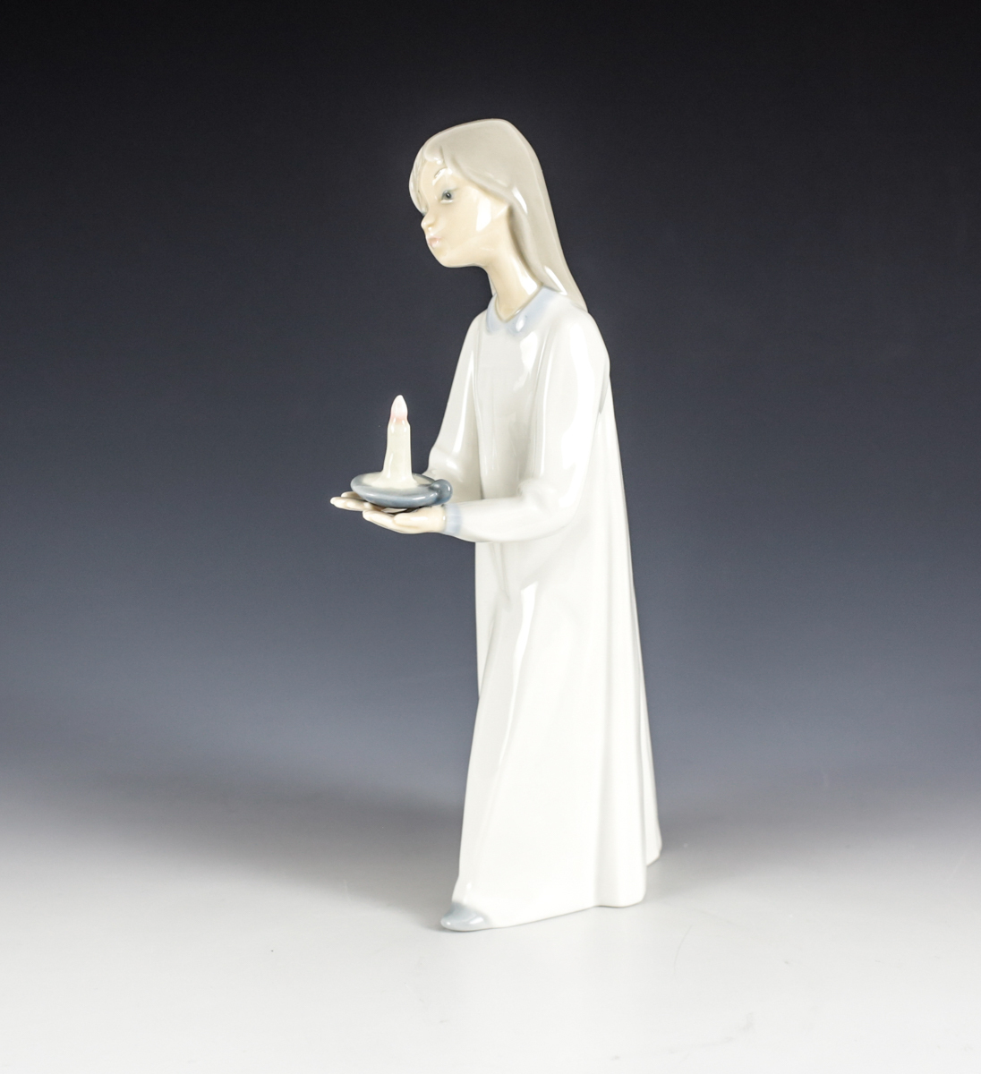 Lladro 少女像 ホワイト Lladro Porcelain Figurine Girl With Candle 4868, Glossy finish