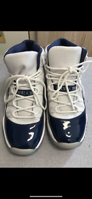 Air Jordan 11 Retro white/university 