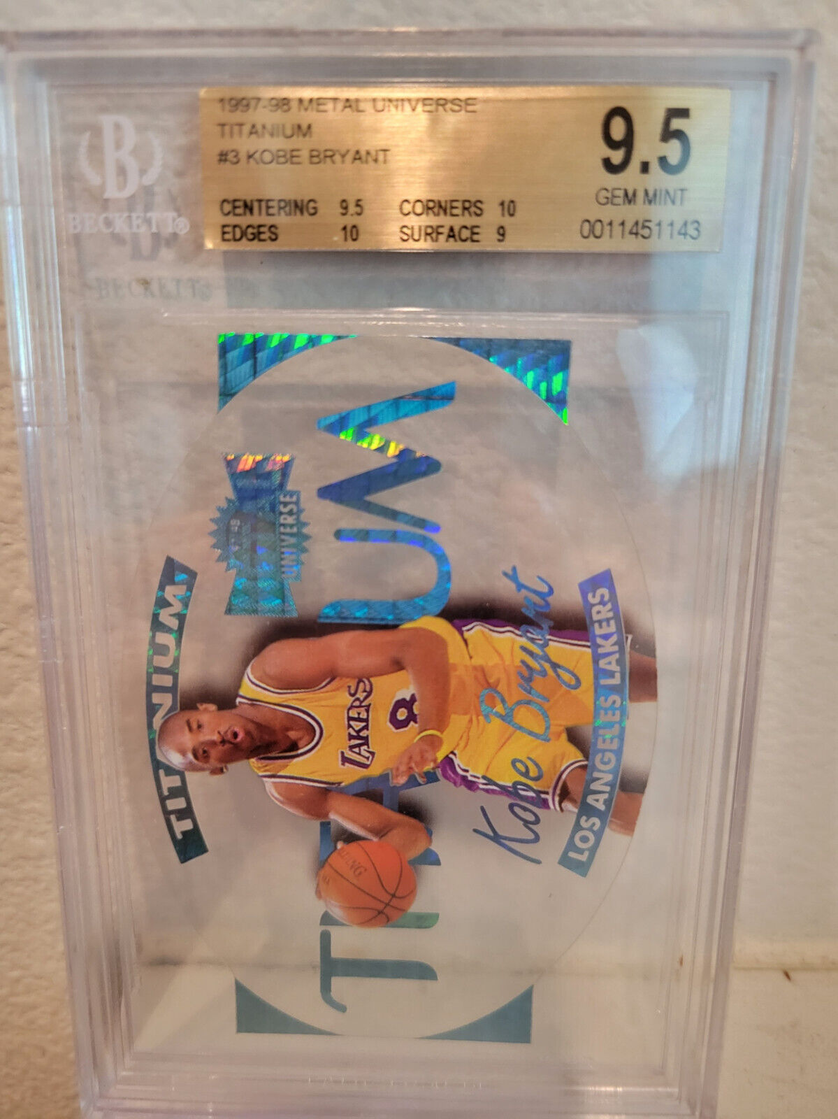 1997 Metal Universe KOBE BRYANT Titanium Insert #3 BGS 9.5