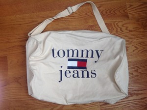 tommy hilfiger canvas duffle bag