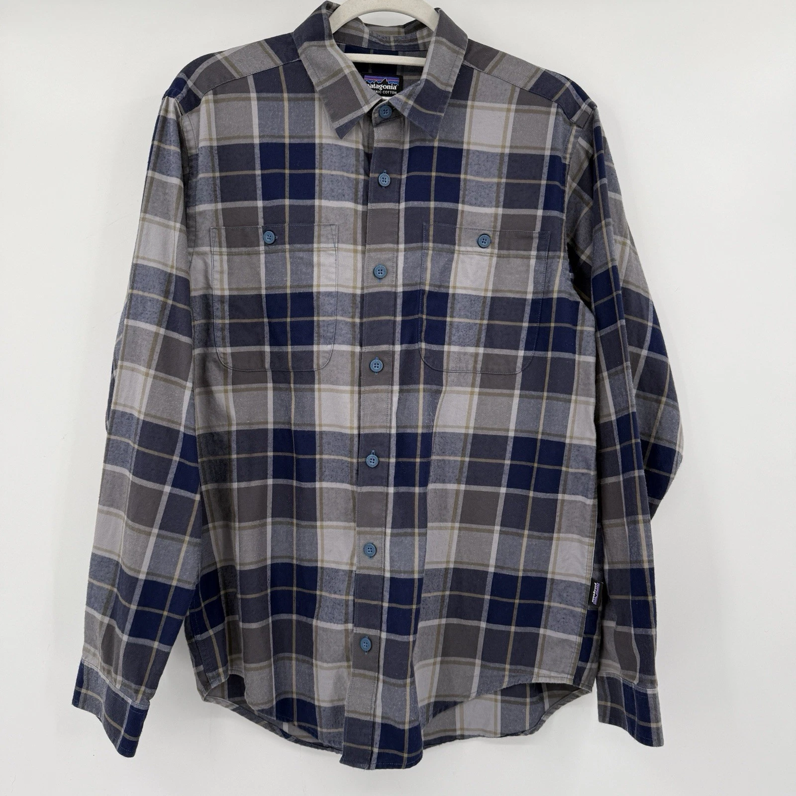 Patagonia Mens Organic Cotton Shirt Small Blue Plaid Long Sleeve Gorpcore Hiking
Opens in a new wind