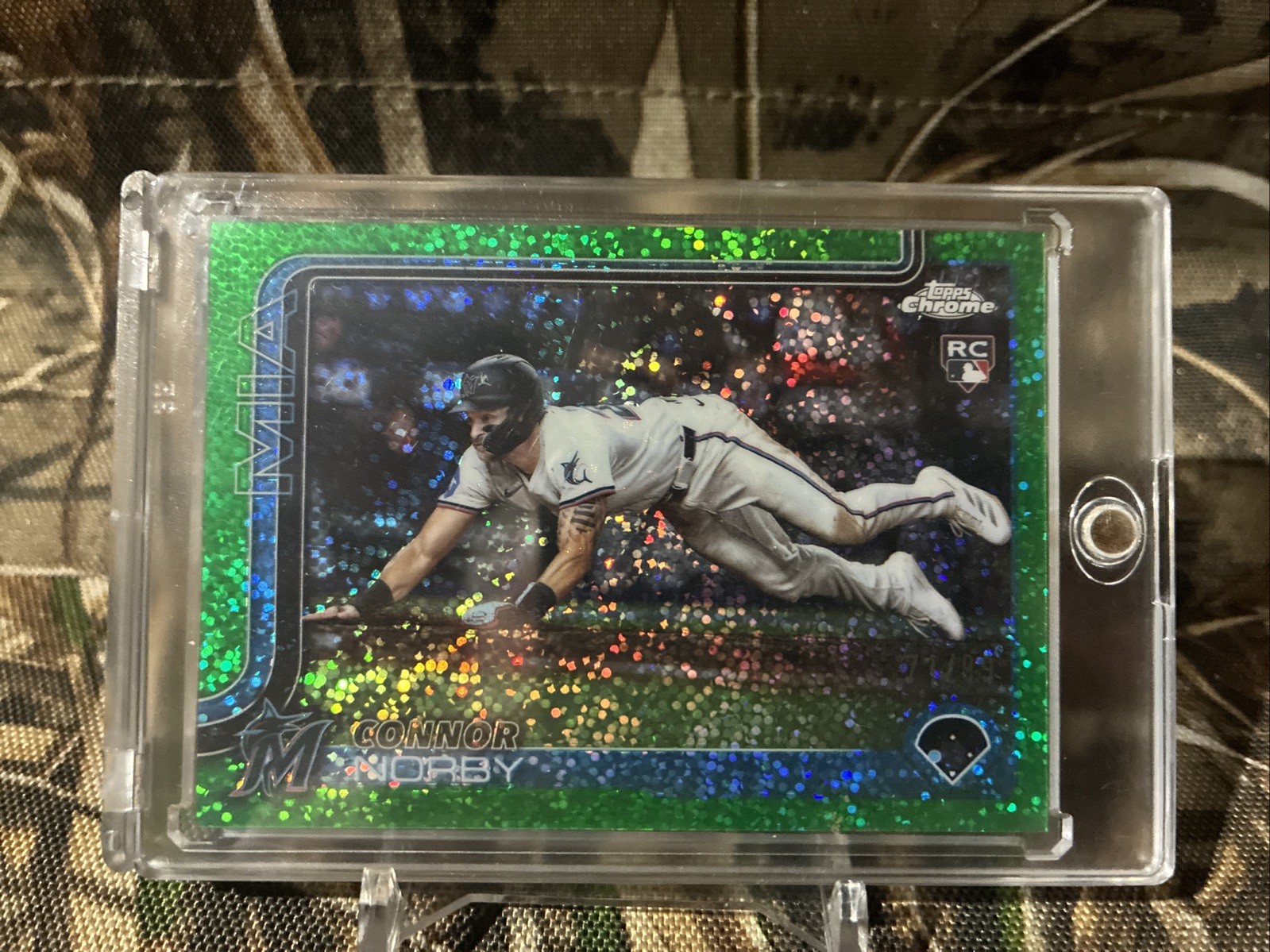 2025 Topps Chrome Connor Norby #199 Green Sparkle Refractor 71/99 RC