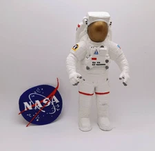 VINTAGE 1997 APII NASA Astronaut Apollo Mission Figure + Nasa Meatball Patch