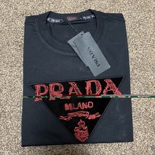 Prada Designer Shirt – auffälliges Frontlogo
