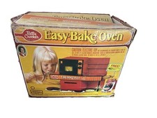 Vintage Kenner General Mills Betty Crocker Easy-Bake toy Oven Red 1973
