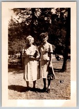 Vtg B&W Snapshot Two Elderly Women In Dresses And Hats Outdoors Picnic 1940s