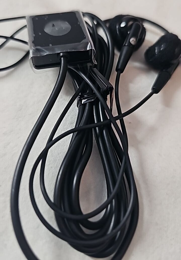 Motorola Wired Stereo HandsFree In Ear Motozine ZN5 Krave Motorola Wired Stereo HandsFree In Ear Motozine ZN5 Krave