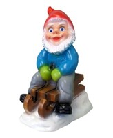 Gartenzwerg Auf Schlitten Deko Figur H 33 Cm Winterdeko Zwerg Aus Kunststoff