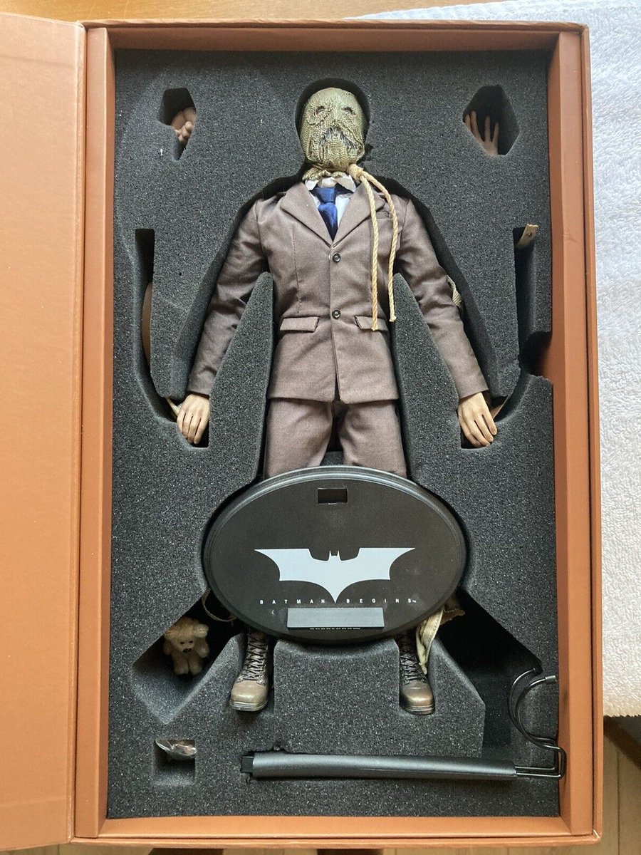 Hot Toys MMS 140 Batman Begins Batman Scarecrow 12 inch Figure