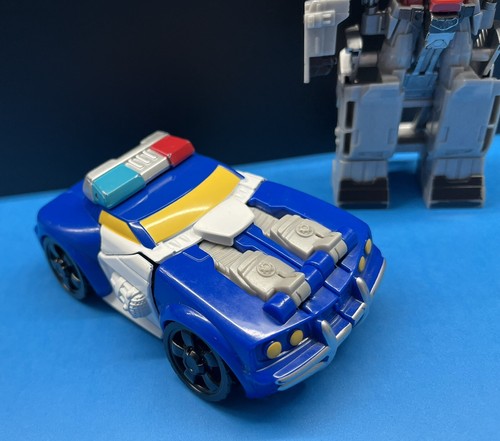 Turbo Change Megatron Transformers Cyberverse TCV-08 & Rescue Bots Chase Police - Picture 2 of 11
