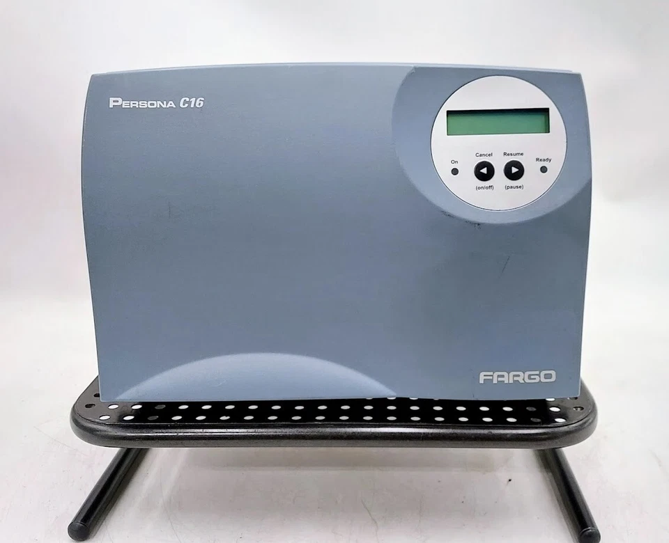 IMPRESORA DE TARJETAS DE IDENTIFICACIÓN PERSONA C16 FARGO 085662 Foto 2 de 4