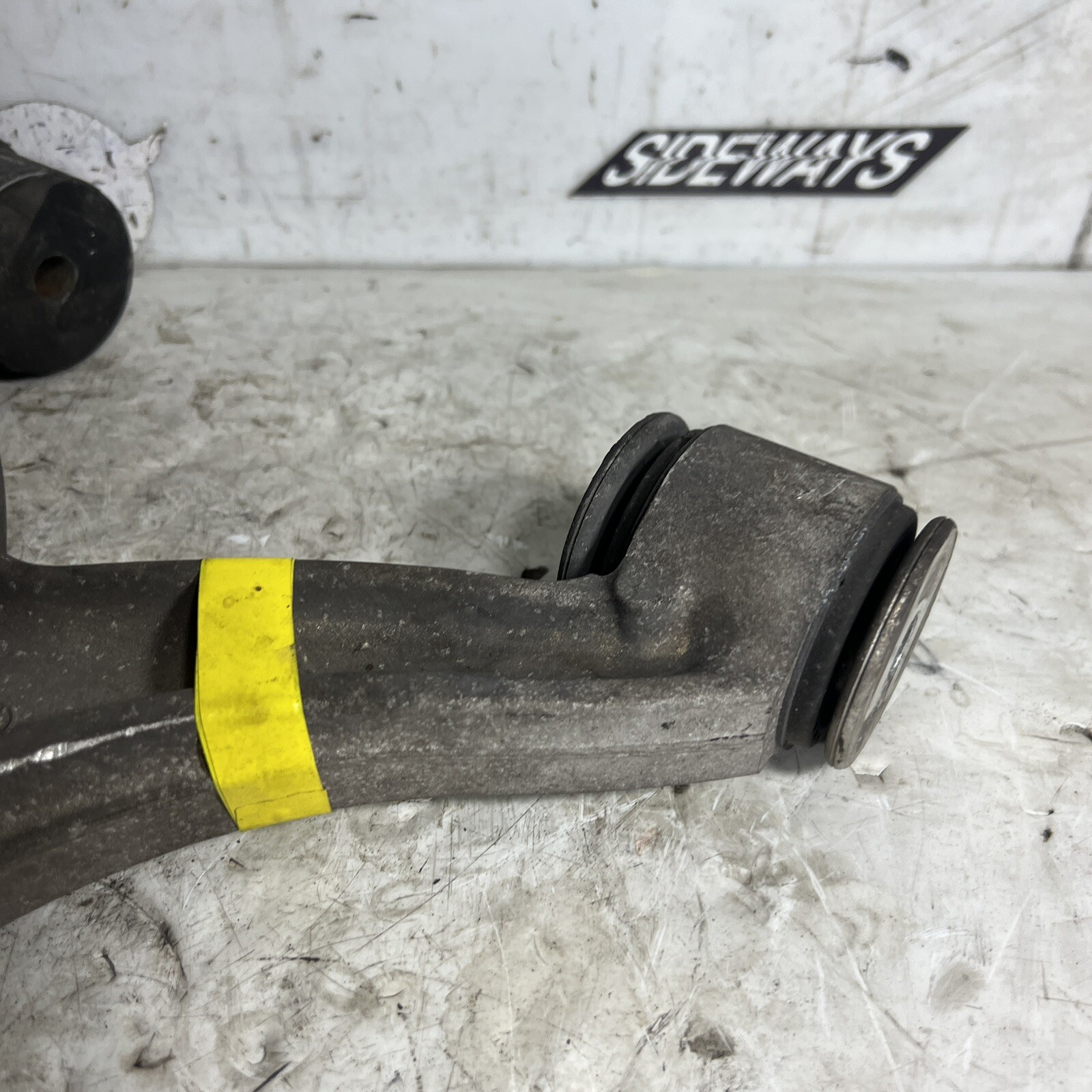 03-12 Maserati Quattroporte Front Right Lower Control Arm M139