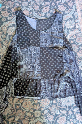 Soft Focus Black Bandana print Handkerchief length sleeveless 3X top