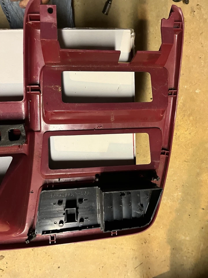 Cuadro de instrumentos Ford Bronco II Ranger 1989-1992 bisel 4x2 rojo OEM Foto 3 de 4