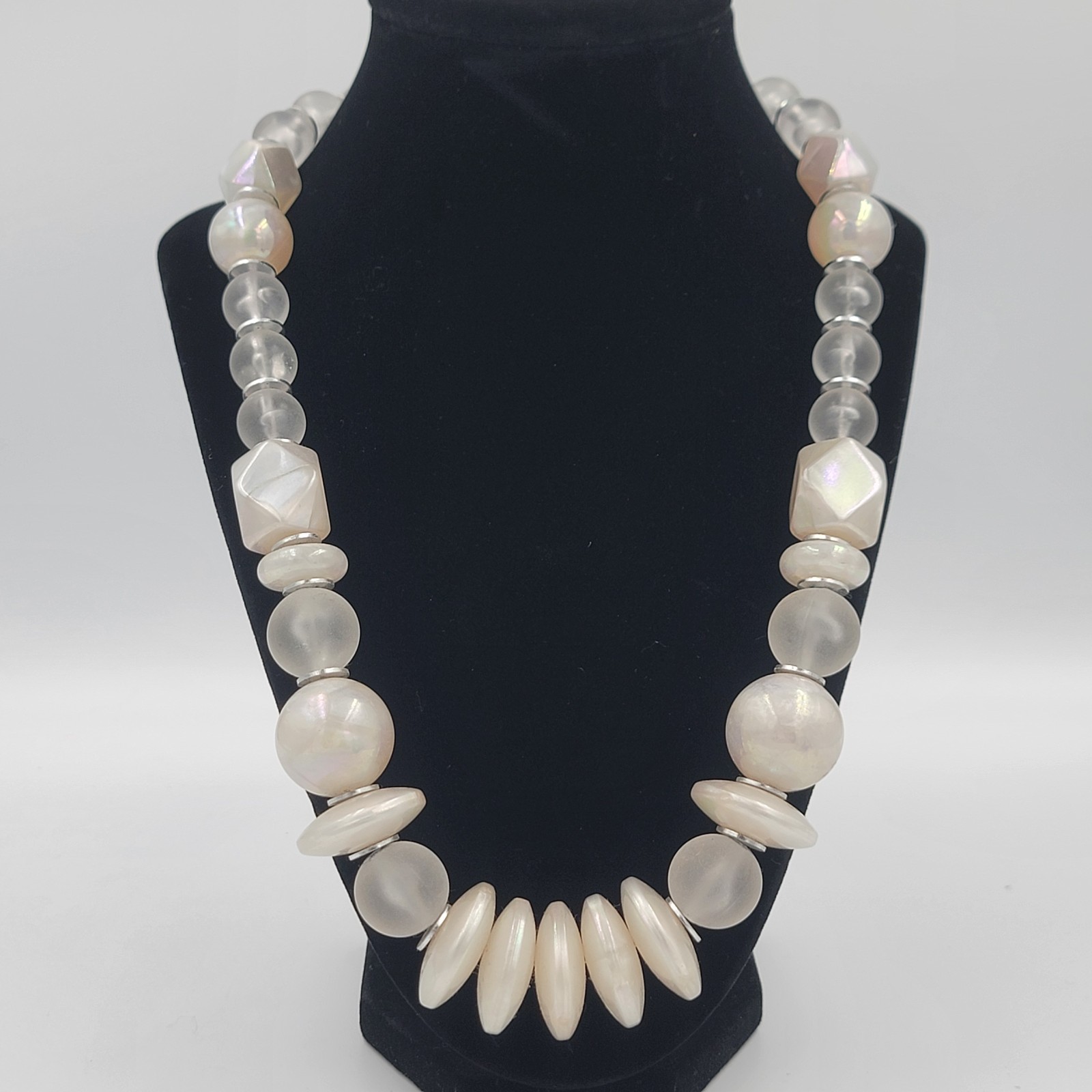1950s 1960s Vtg Large Chunky Bead Clear Iridescent Necklace Bayonet Clasp