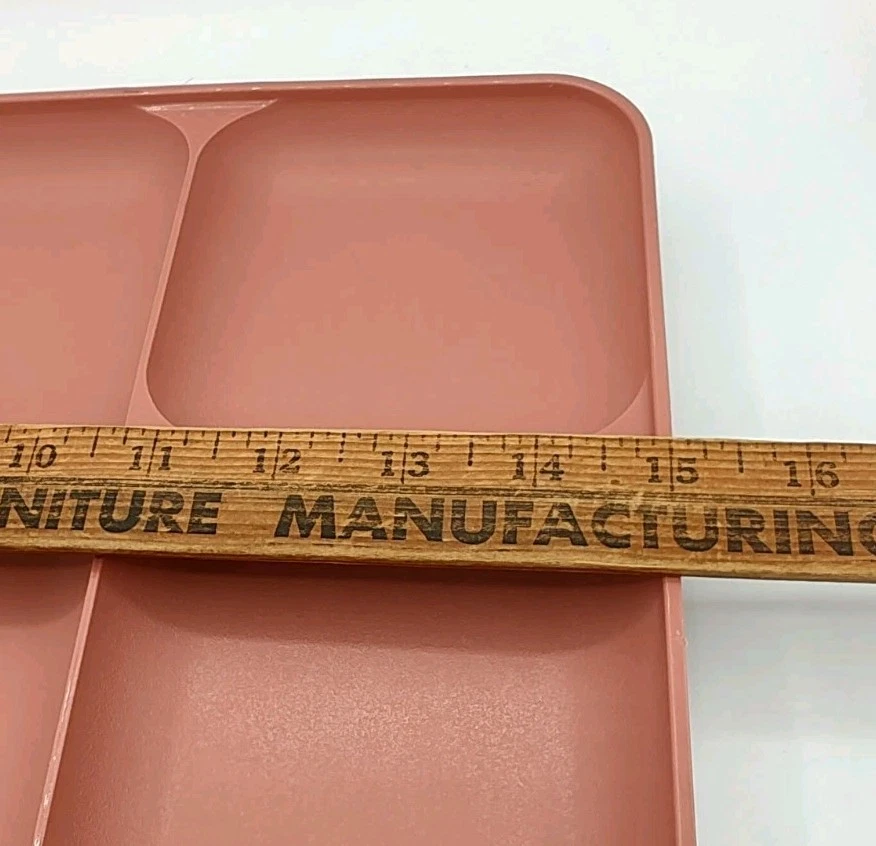 3 Tupperware DIVIDED TRAYS 4 Sections Pink, Light Pink & Dark  #1535-5 & #1535-6 - Image 3 of 4