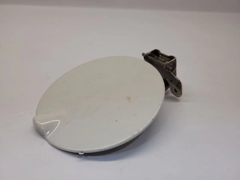 Dodge Grand Caravan 2008-2020 puerta de llenado de combustible blanca Foto 2 de 4