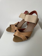 M&S Footglove Size 5 Tan Brown Heels With Elasticated Hessian Front Strap BNWT