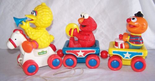 Sesame Street Pull Along Parade Band Toy